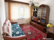 Apartament 3camere, Balcon , etaj 3 , parcare 