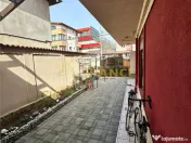 Piata Sudului ~Casa individuala 4 camere ~ 3 bai 