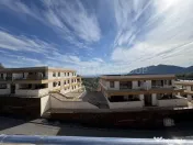 Apartament 2 camere + terasă amenajată și parcare – ... 