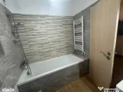 Apartament 2 camere, decomandat - zona Tractorul 