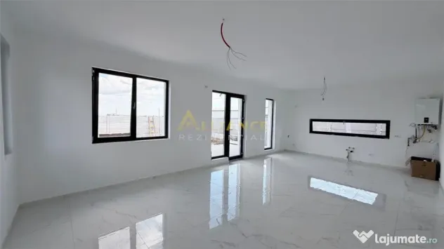 Casa Individuala - 3 camere - 2 bai - 430mp teren