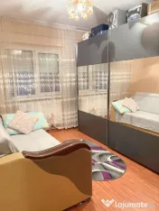 De vanzare apartament cu 3 camere I. C. Frimu, 70.500 euro 