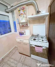 De vanzare apartament cu 3 camere I. C. Frimu, 70.500 euro 