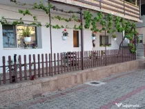Vând apartament la casă 5 camere Aradul Nou
