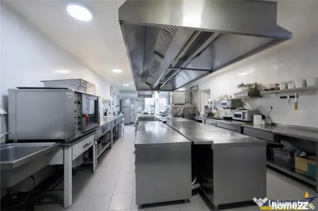 Complex Gastronomic:Afacere la cheie, Restaurant traditional