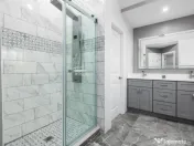 Paravane si cabine de dus 