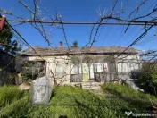 Casa 2 camere, de renovat/reconstruit, zona Centrala 