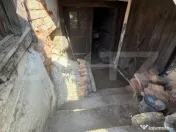 Casa 2 camere, de renovat/reconstruit, zona Centrala 