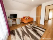 Proprietate unică! 2 case pe teren 1174 mp, constructie 202 