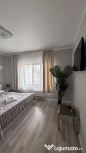 Ap. 3 camere de închiriat, cart. Ioșia 