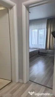 Ap. 3 camere de închiriat, cart. Ioșia 