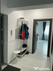 Apartament cu 2 camere de inchiriat-Aparatorii Patriei-ce... 
