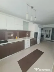 Apartament cu 3 camere, parcare inclusa in pret, zona Floril 