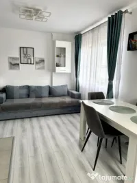 Apartament 3 camere, decomandat, curte 90 mp și 2 terase - 