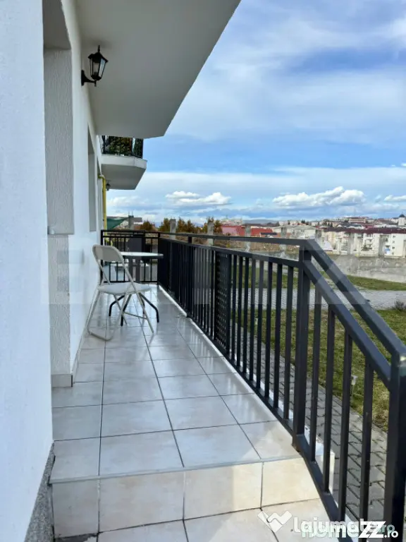 Apartament 3 camere, decomandat, curte 90 mp și 2 terase - - Dej (Cluj)