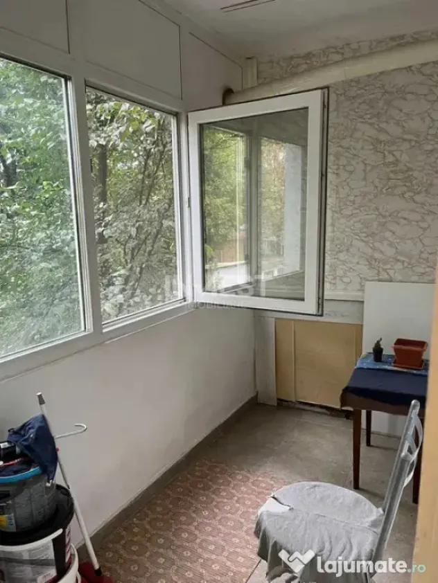 Apartament 1 camera decomandat-etaj 2-Podul de fier