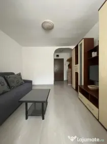 Garsoniera renovata - zona Sacele