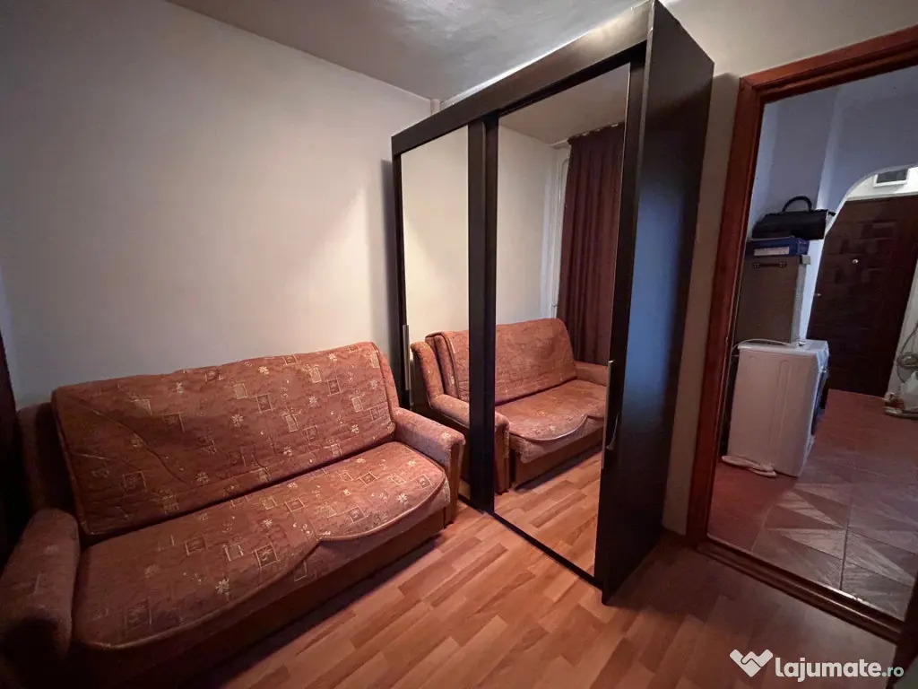 Apartament 1 camera - Transformat in doua camere, zona Radu