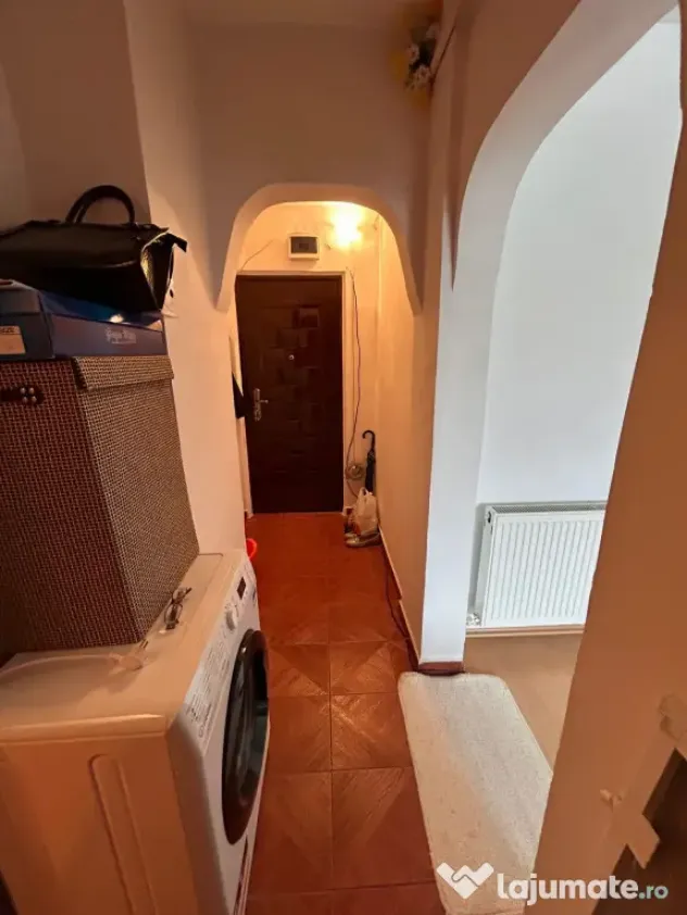 Apartament 1 camera - Transformat in doua camere, zona Radu