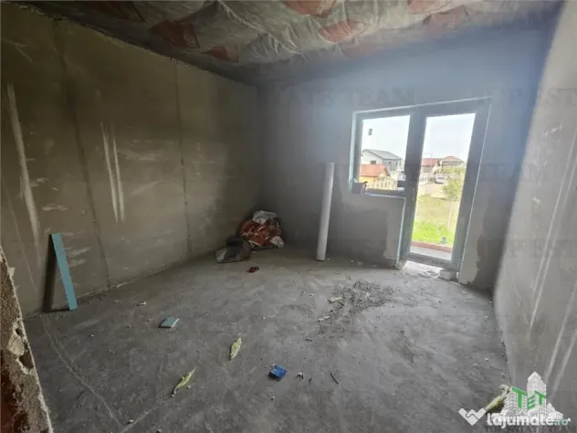 Vila individuala cuplata 4 camere in Prel.Ghencea-Bragadiru