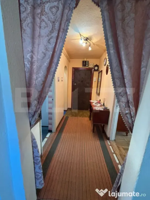 Apartament 3 camere, decomandat, 64 mp, etaj 3 – balcon ma