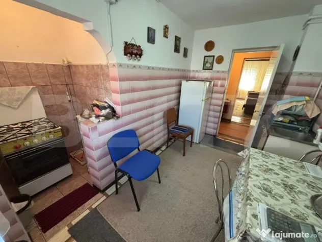 Apartament 3 camere, decomandat, 64 mp, etaj 3 – balcon ma