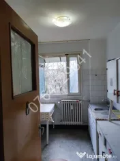 Vând apartament 4 camere zona Berceni-Grand Arena, Str. Dorohoi. 