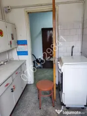 Vând apartament 4 camere zona Berceni-Grand Arena, Str. Dorohoi. 