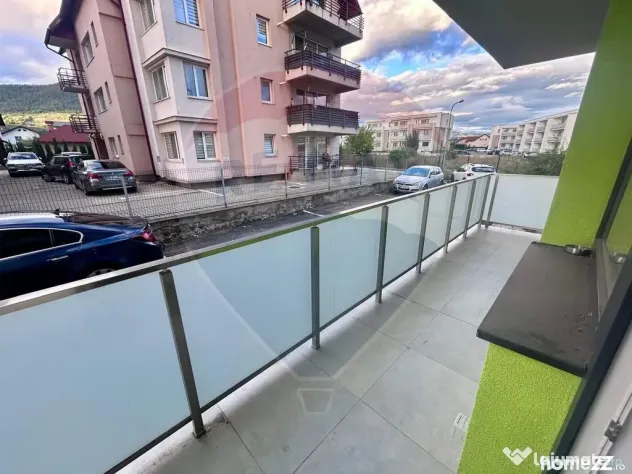 DE INCHIRIAT: Apartament modern 2 cam, bloc 2021 | Parcar...