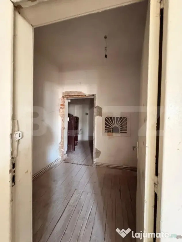 OCAZIE | Spațiu comercial clădire istorică 4 nivele/1200