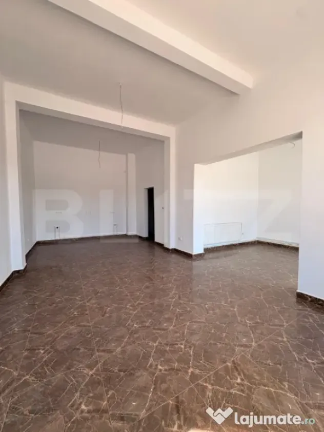 OCAZIE | Spațiu comercial clădire istorică 4 nivele/1200