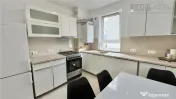 Apartament cu 3 camere, mobilat si utilat CORESI - Qualis 1 