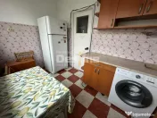 Apartament 3 camere semidecomandat in apropierea statiei de 