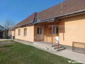 Casă cu teren 645 mp în Santana de Mureș – 107 mp utili 