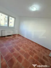 De vânzare Apartament 3 camere în fața Gării Făgăraș 