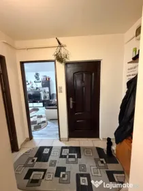 Apartament 3 camere, 68 mp, zona Consul