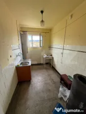 Apartament 2 camere, zona Astra 