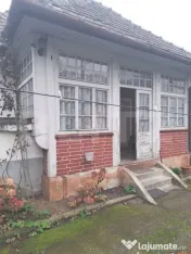 Casă cu Potențial în Brașov – Ideală pentru Locuinț? 