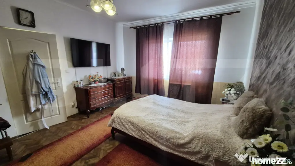 Casa 4 dormitoare, 220 mp, teren 500 mp, zona Titulescu