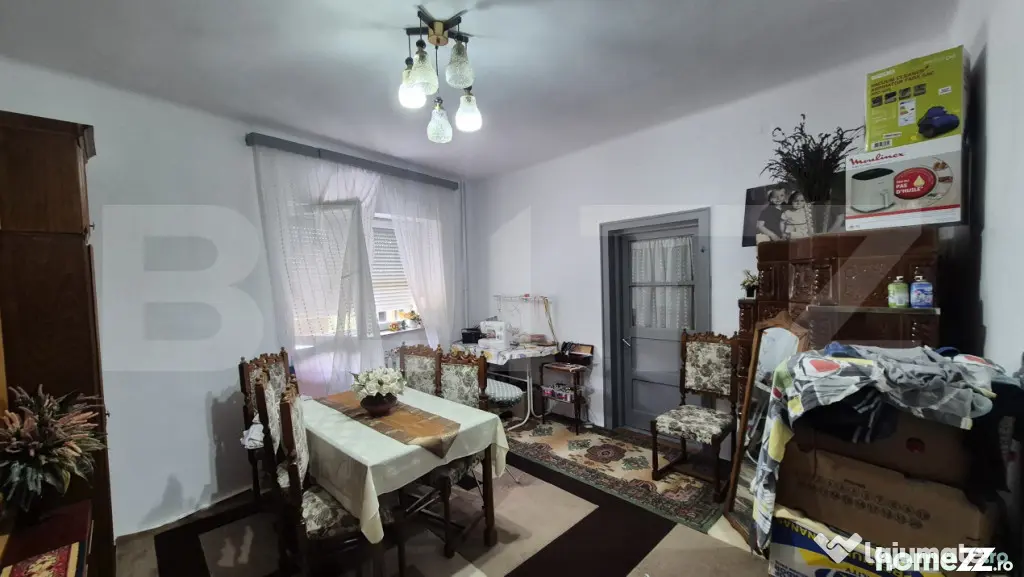 Casa 4 dormitoare, 220 mp, teren 500 mp, zona Titulescu