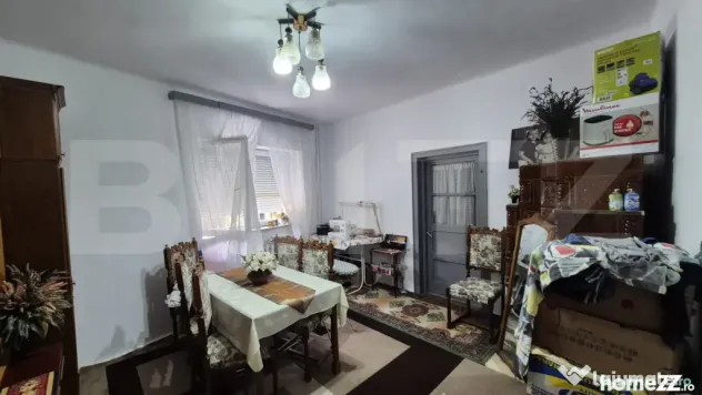 Casa 4 dormitoare, 220 mp, teren 500 mp, zona Titulescu