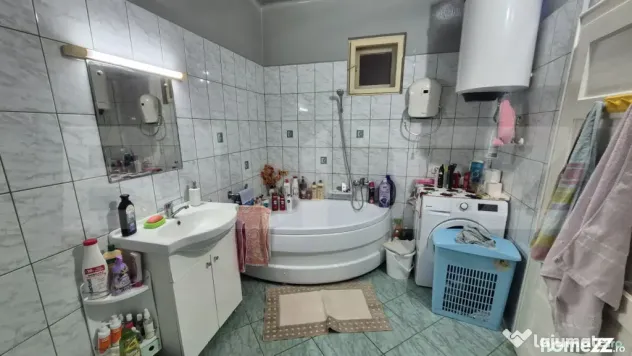Casa 4 dormitoare, 220 mp, teren 500 mp, zona Titulescu