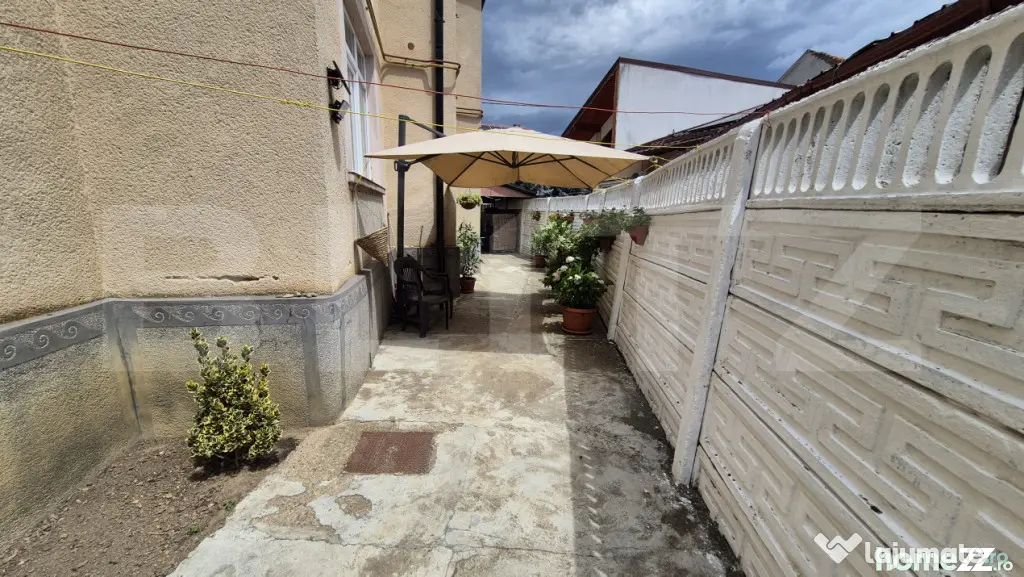 Casa 4 dormitoare, 220 mp, teren 500 mp, zona Titulescu