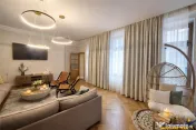 Refugiu urban lux, apartament spectaculos pe aleea pietonala 