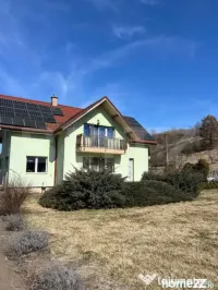 Vilă D+P+M cu teren generos de 1000mp și vedere panoramic? 