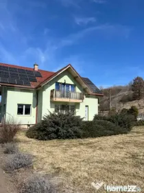 Vilă D+P+M cu teren generos de 1000mp și vedere panoramic?