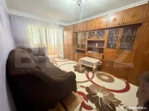 Apartament cu 3 camere, etaj 1, zona Calea Obcinelor