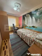 Apartament cu 3 camere, etaj 1, zona Calea Obcinelor 