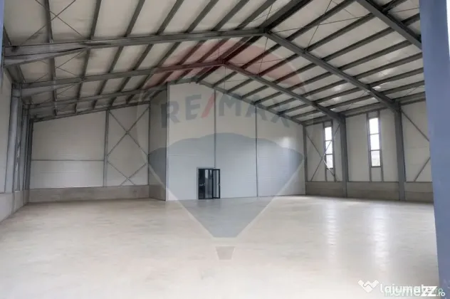Hală industrială de închiriat – 560 mp si curte