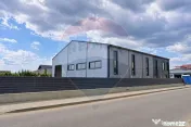 Hală industrială de închiriat – 560 mp si curte 